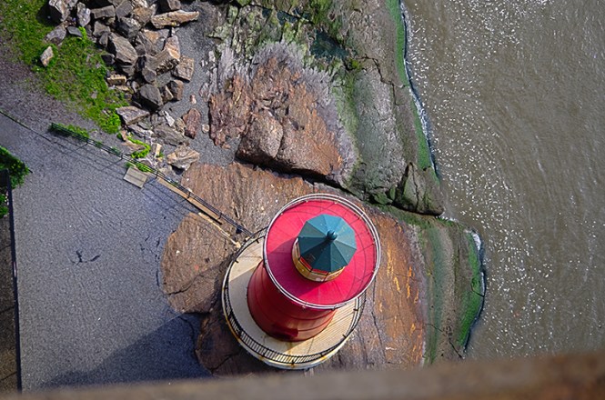 LR Lighthouse topHDR2